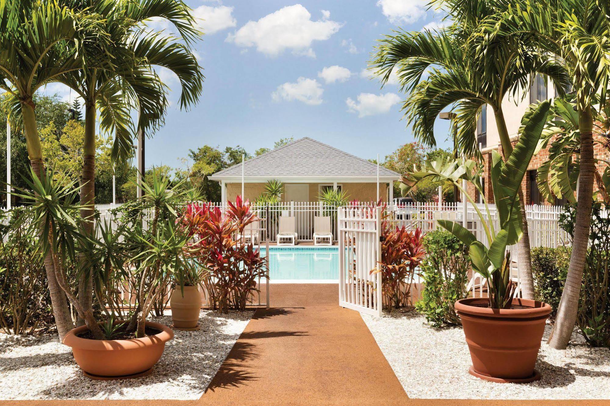 Hampton Inn & Suites Tarpon Springs Dış mekan fotoğraf